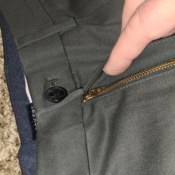 Dockers Lux Signature Classic pleated gray khakis - Picture 12 of 15